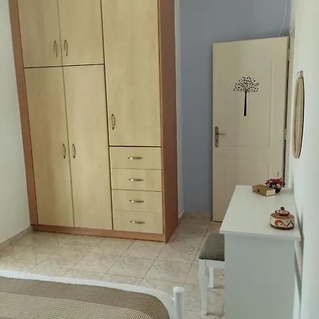 Calypso Two Bedroom Apartment Kandia Buitenkant foto