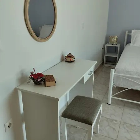 Calypso Two Bedroom Apartment Kandia Buitenkant foto